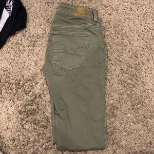 american eagle skinny jeans (Size 2)